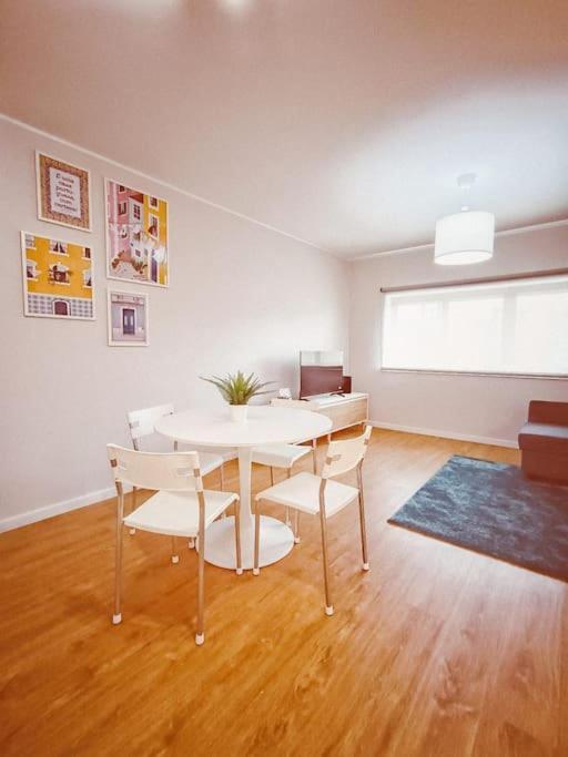 Alameda Apartments 特罗法 外观 照片